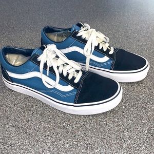 Vans old skool skater shoe size 8/9.5